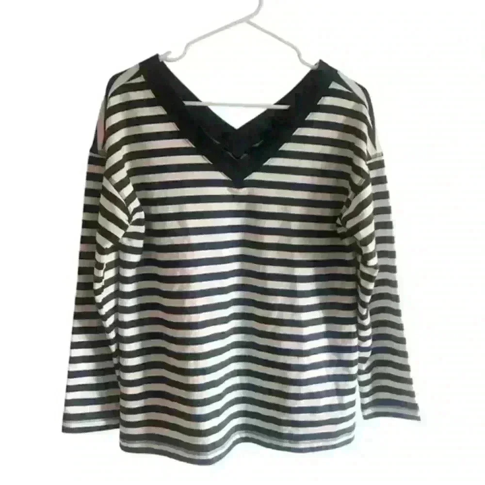 J. Jill Fit Elevate Navy Cream Striped Double V Shirt Size Small NWT